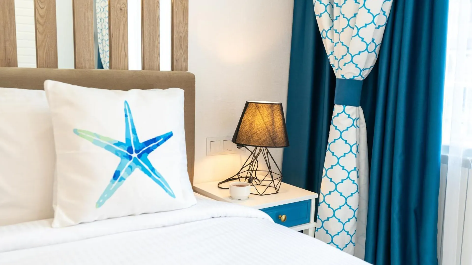 Seagull Beachfront Boutique Hotel Batumi 5*,